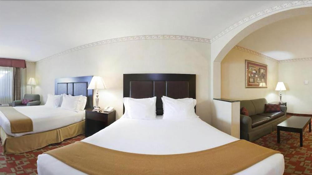 Holiday Inn Express Hotel & Suites El Centro By Ihg Exterior photo