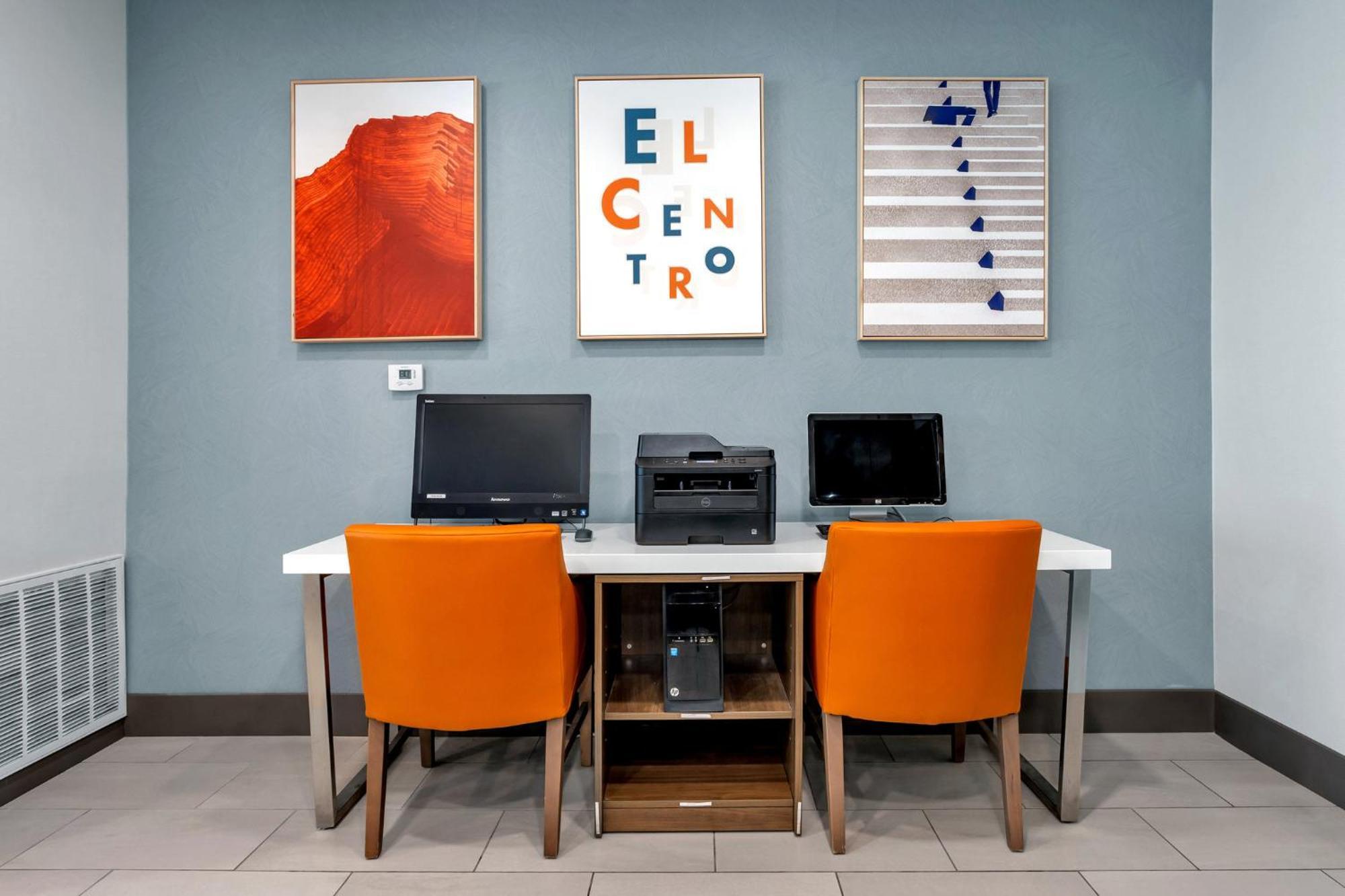 Holiday Inn Express Hotel & Suites El Centro By Ihg Exterior photo