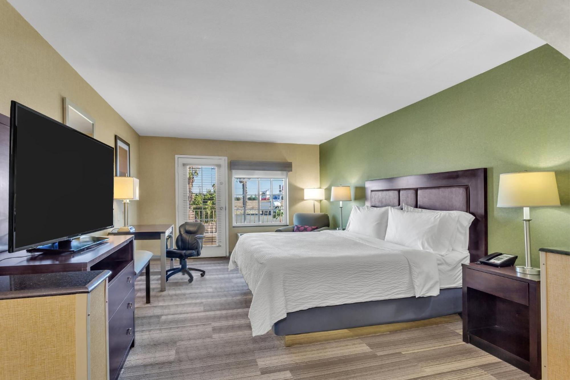 Holiday Inn Express Hotel & Suites El Centro By Ihg Exterior photo