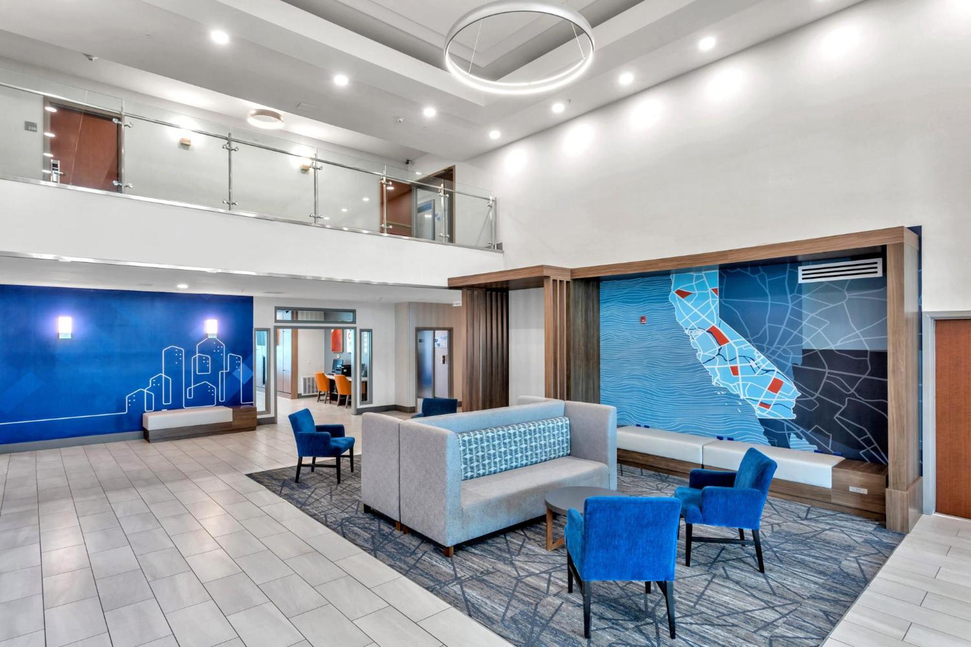 Holiday Inn Express Hotel & Suites El Centro By Ihg Exterior photo