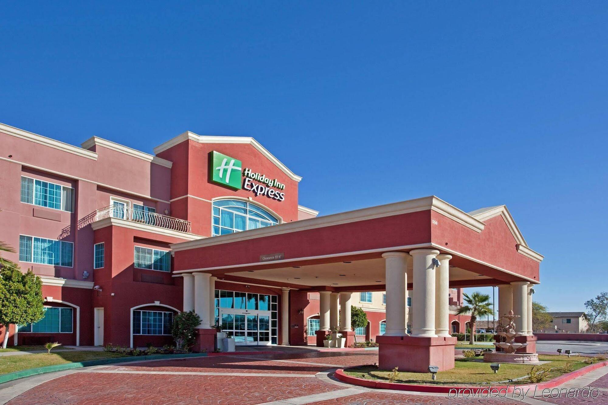 Holiday Inn Express Hotel & Suites El Centro By Ihg Exterior photo
